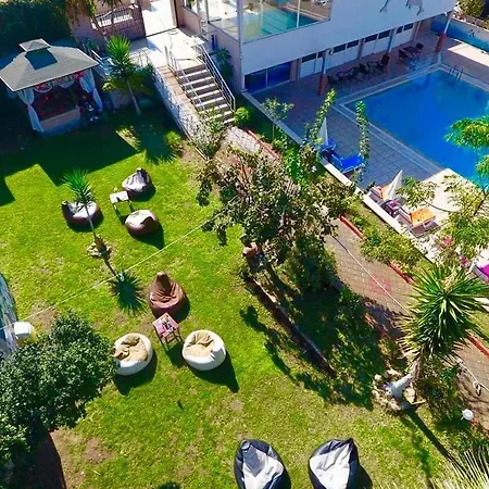 Yunus Hotel 3*