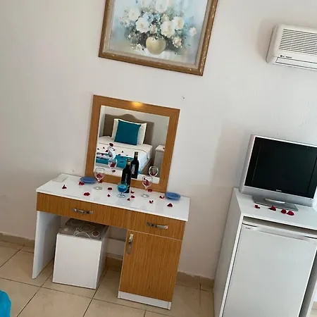 Yunus Ολουντενίζ